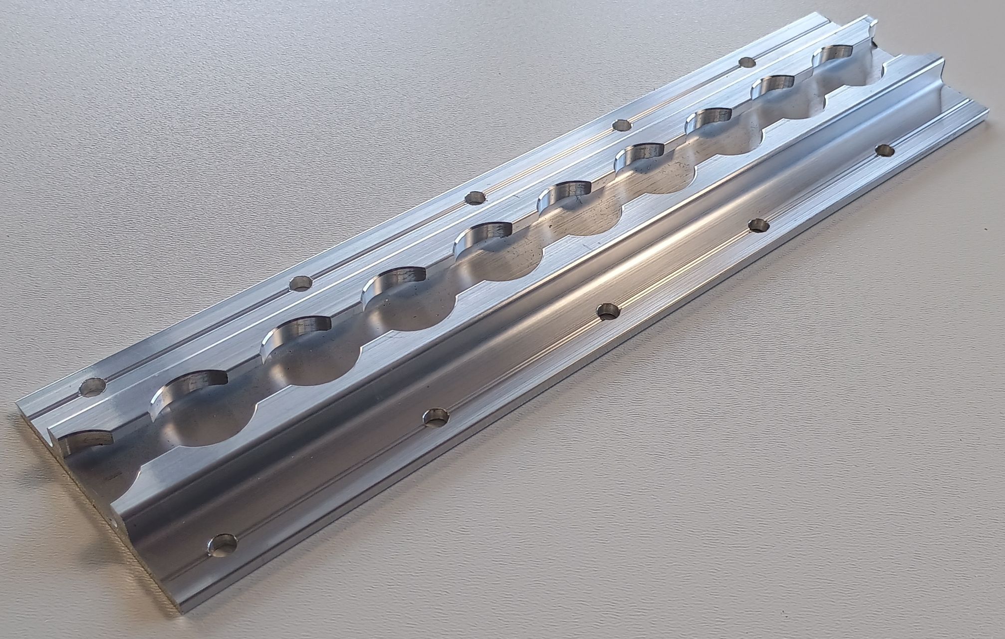 Airlineschiene allsafe Standard mit Flansch, 471 mm, vorgebohrt